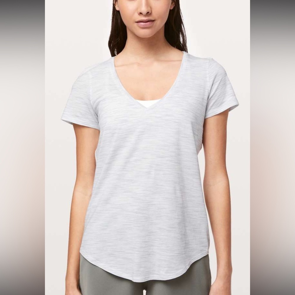 25. Lululemon Love Tee V
3 Colour Space Dye Ice Grey Alpine White